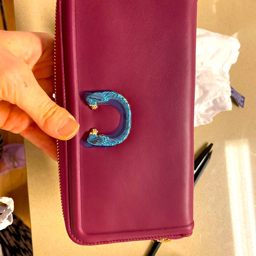 Bulgari authentic Wallet brand new burgundy color